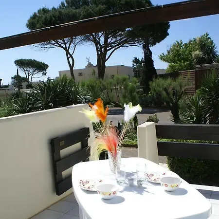 411, Port Nature 4 Au Village Naturiste Agde